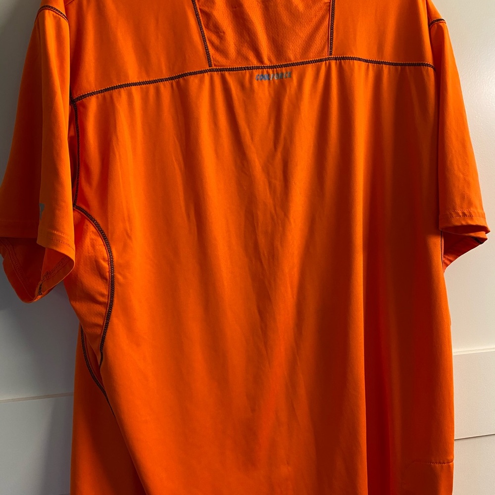 Exercise shirt - Picture 2 of 5